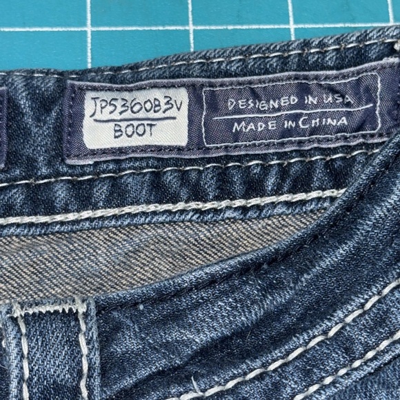 Miss Me Blue Vintage Y2K Denim Boot Cut Crop Low Rise Jeans JP536083v Size 30 - Picture 14 of 14